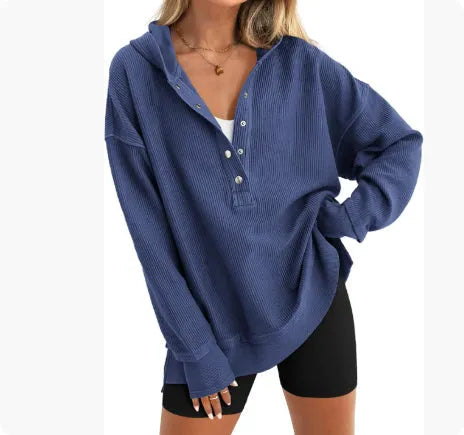 Women's loose fit raglan sleeve sweater in solid colours for autumn and winter wear