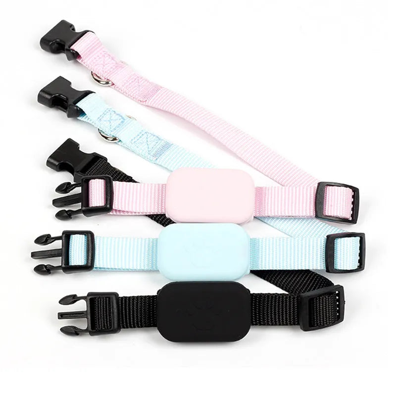 Bluetooth pet positioning collar for cats and puppies in adjustable 28-39cm size with black, blue, and pink colour options