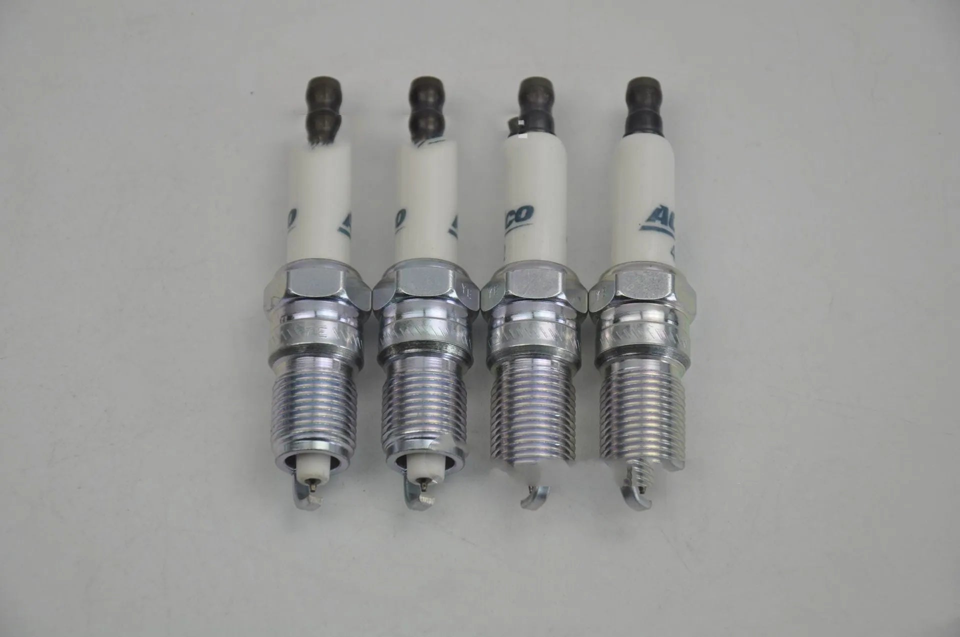 Iridium gold spark plug 41-962 with iridium gold flame electrode for Buick Chevrolet Hummer