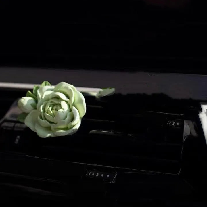 Jasmine car perfume solid gypsum diffuser clipped to air vent with 5ml essential oil bottle