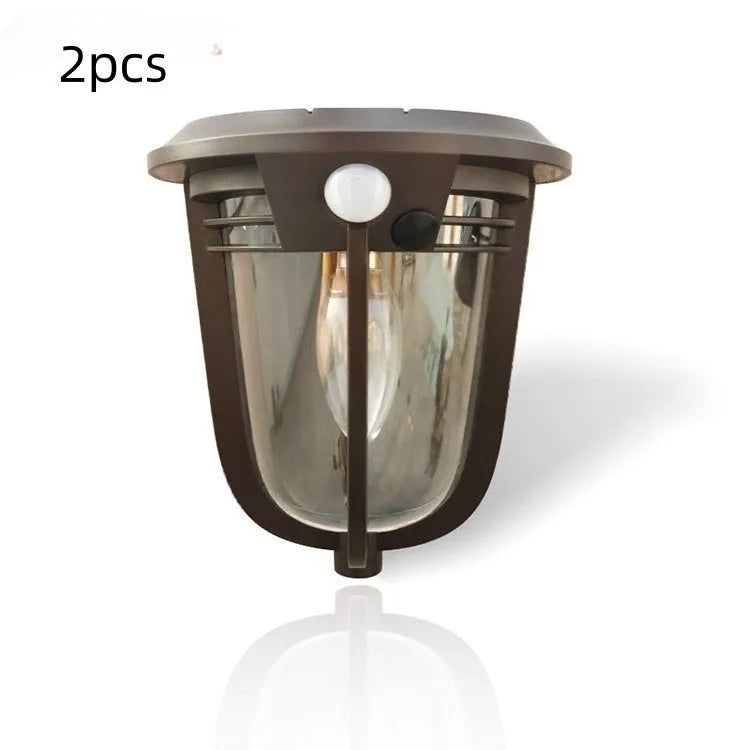 European retro solar wall lamp with IP55 rating, 169x192x83mm, for outdoor courtyard lighting