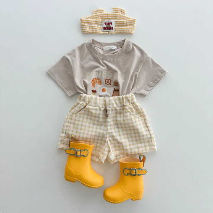Children's short sleeve cotton t-shirt with cartoon strawberry food pattern in white and brown, size 100cm