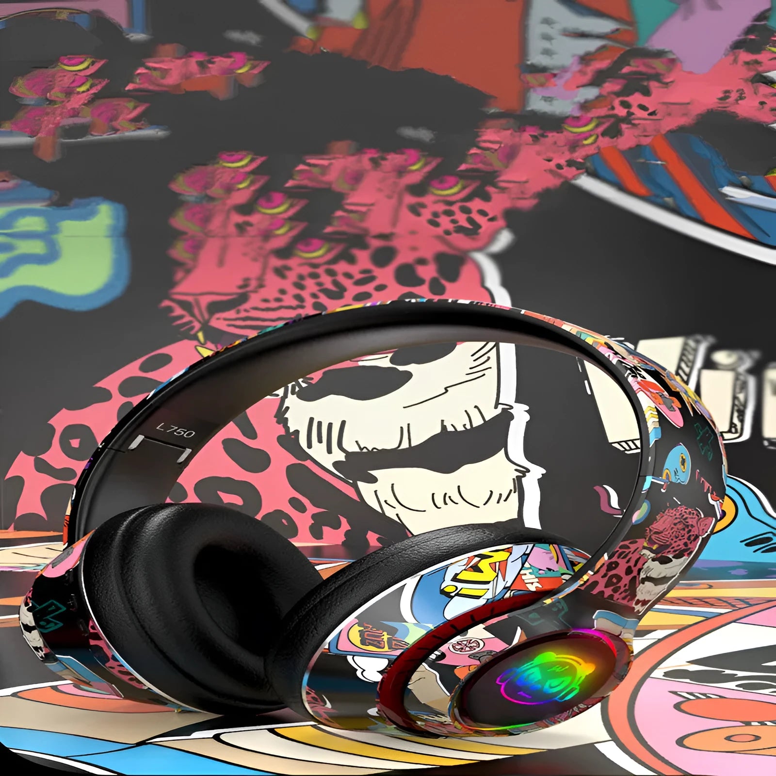 Black wireless Bluetooth headphones with on-ear design for sports and gaming