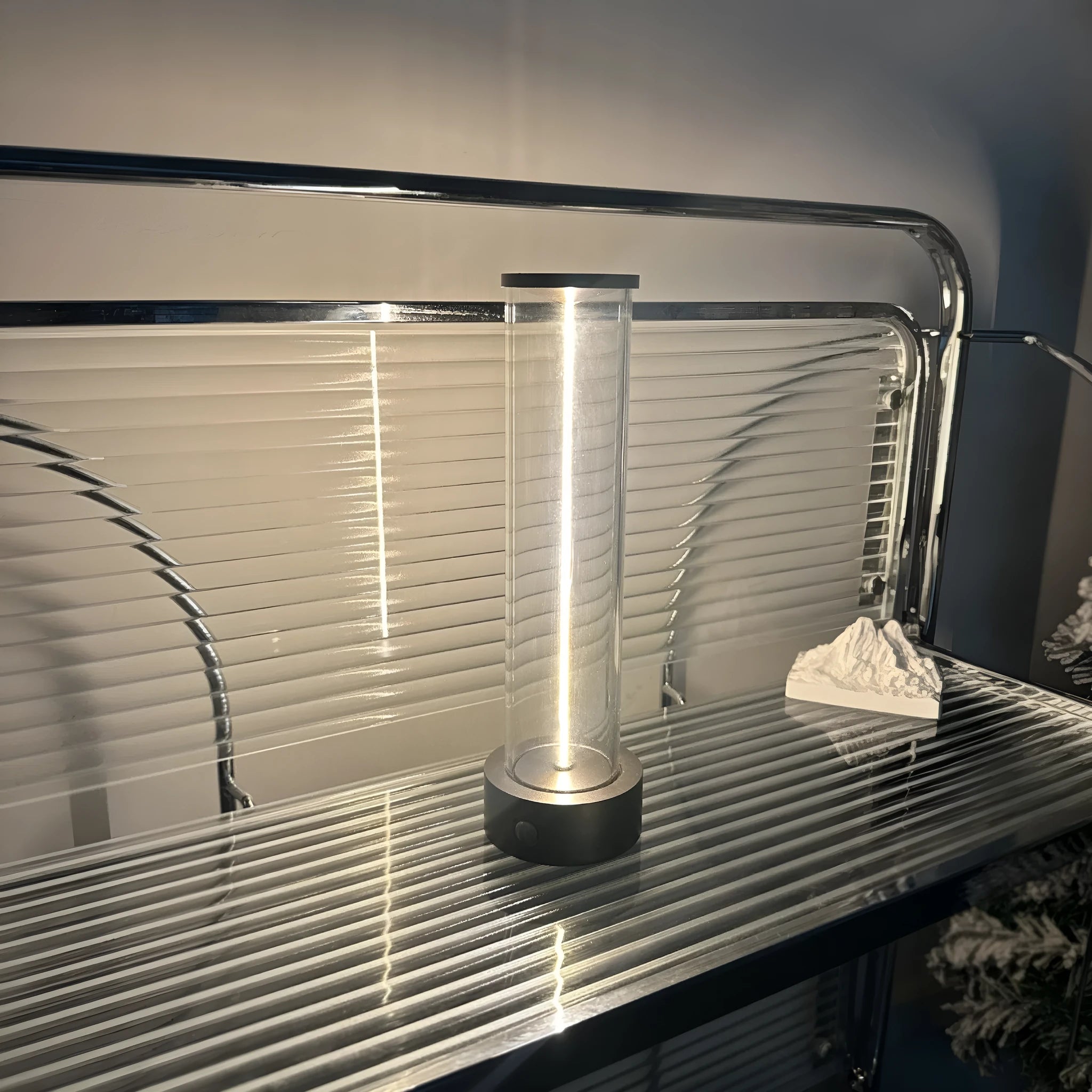 White modern glass USB LED light strip with magnetic base, dimensions 53mm by 234mm