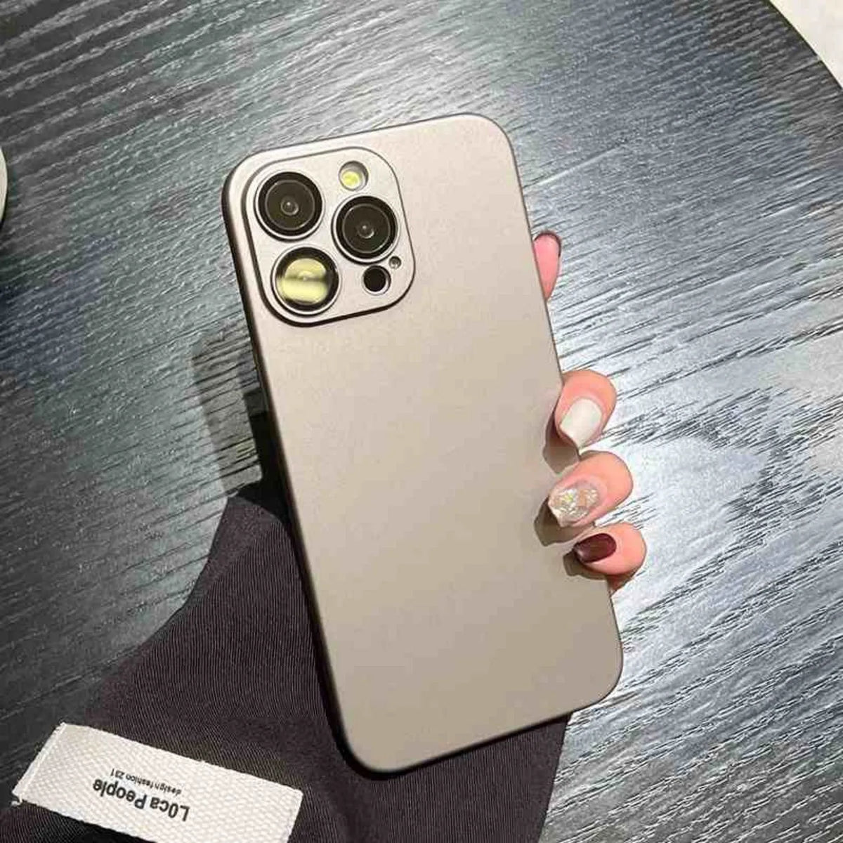 Ultra-thin frosted PC iPhone case in matte solid colour with anti-fall cover and lens film detail