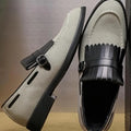 Men's solidcolour denim loafer shoes with tassel accents, pointed toe, flat heel, casual style