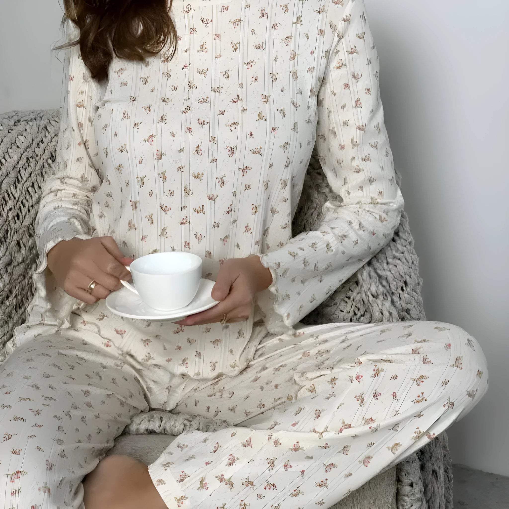 White floral print women's home wear suit with bell sleeves and wide-leg trousers