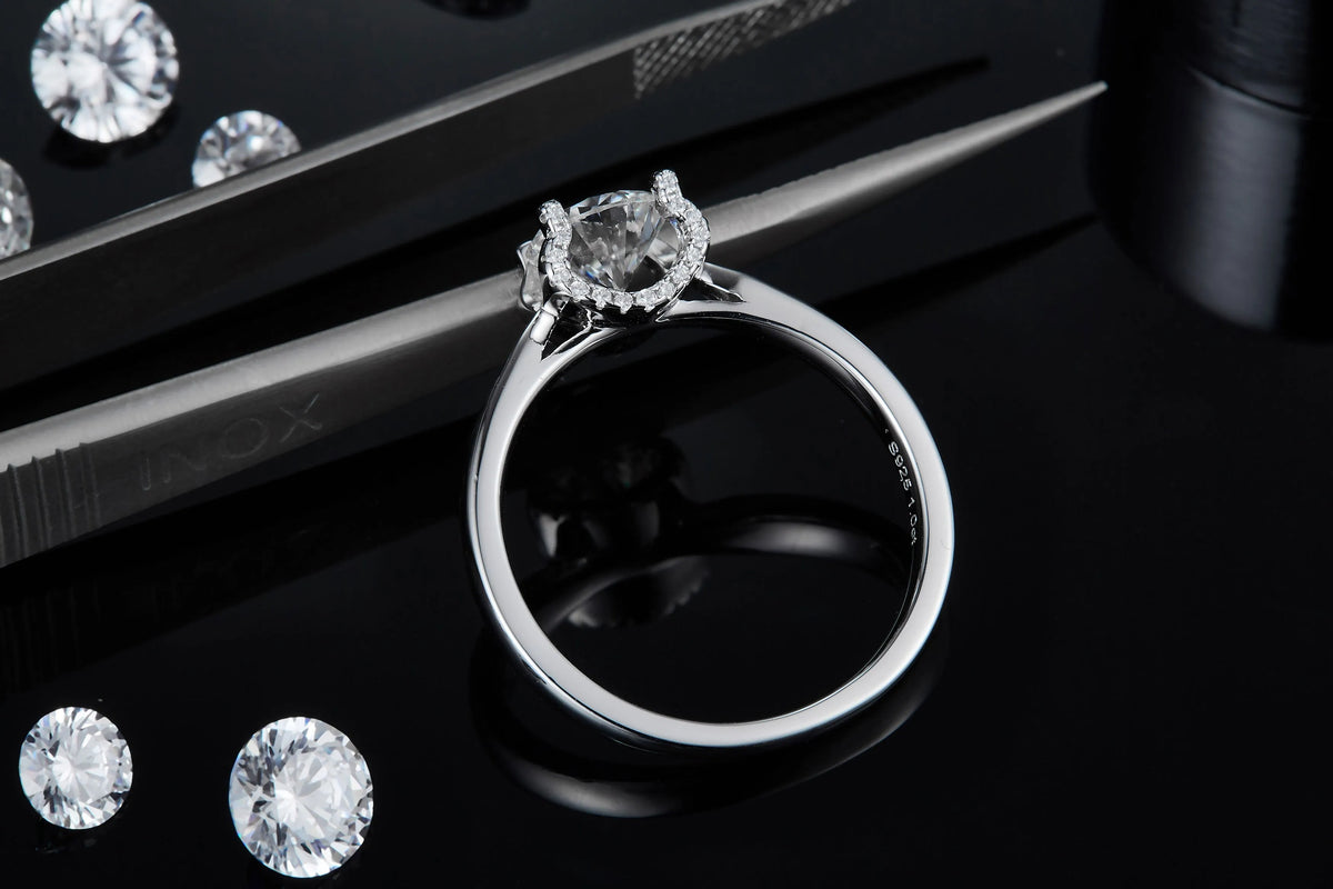 Star Guardian wedding ring set with 1-carat moissanite, S925 silver and platinum plating, sizes 5 to 9