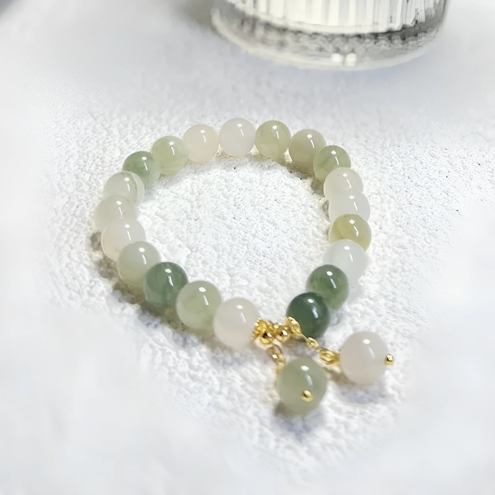 Women's bracelet with special-interest design in S175 electroplated alloy colour