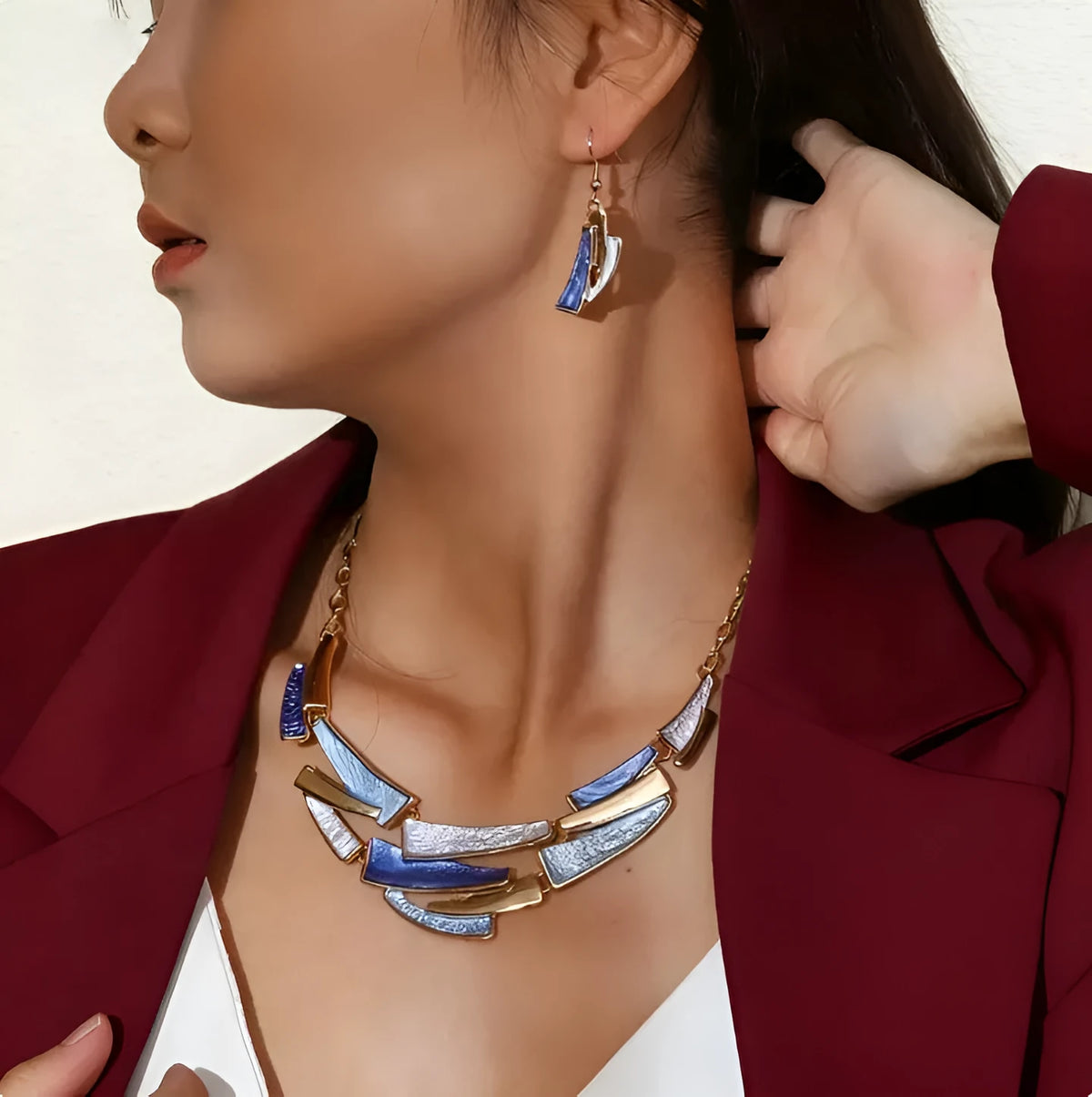 Blue zinc alloy necklace and earrings set with twist link chain and irregular quadrilateral alloy pendant for women