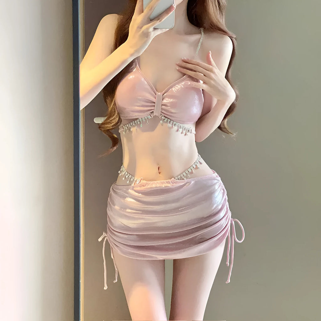 Women's solid colour polyester bikini swimsuit in pink or black