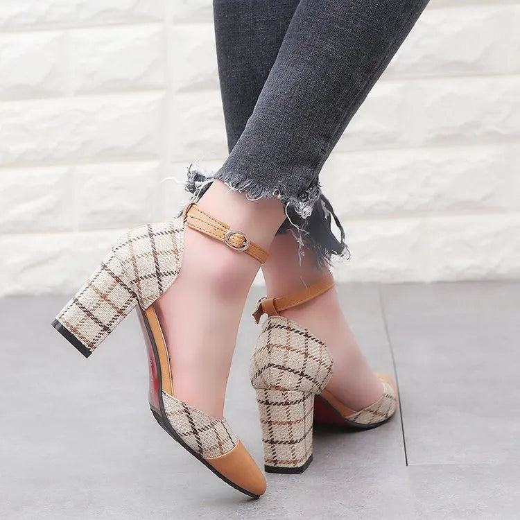 Thick heel high heels in brown with colour-matching buckle detail, PU and suede upper, rubber sole