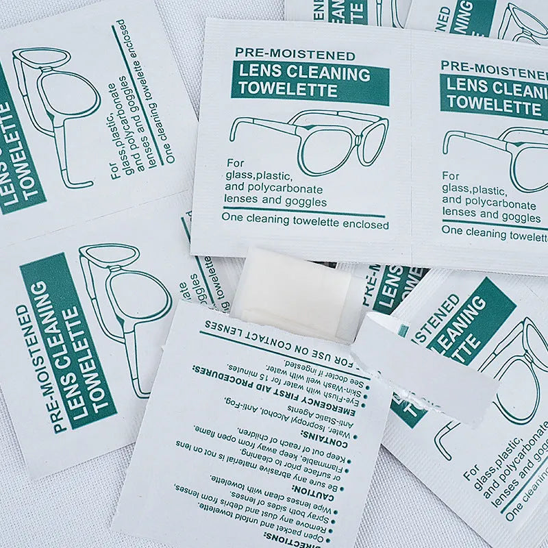 100 individually packaged quick-drying lens cleaning wipes for glasses and screens