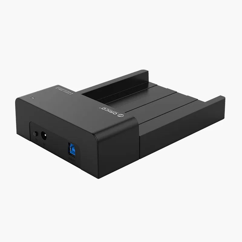 Black plastic 2.5 inch SATA to USB hard drive enclosure with data cable