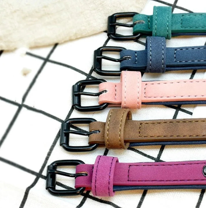 Dog collar made of soft microfiber leather with adjustable buttonhole, double D buckle, and painted alloy buckle in purple colour