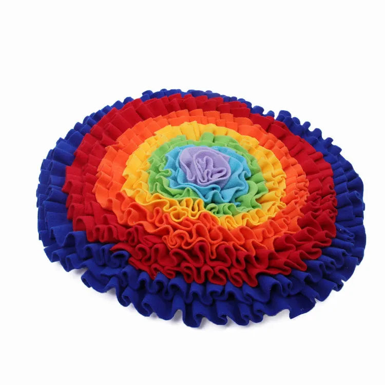Dog snuffle mat measuring 55x55cm in plush material for slow feeding and sniffing enrichment
