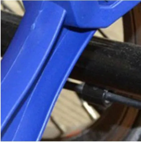 Blue plastic chain cleaning brush for bicycle motorcycle chain and crankset cleaning