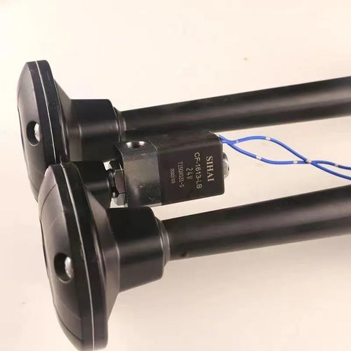 Black dual trumpet air horn and compressor kit for 12V and 24V vehicles