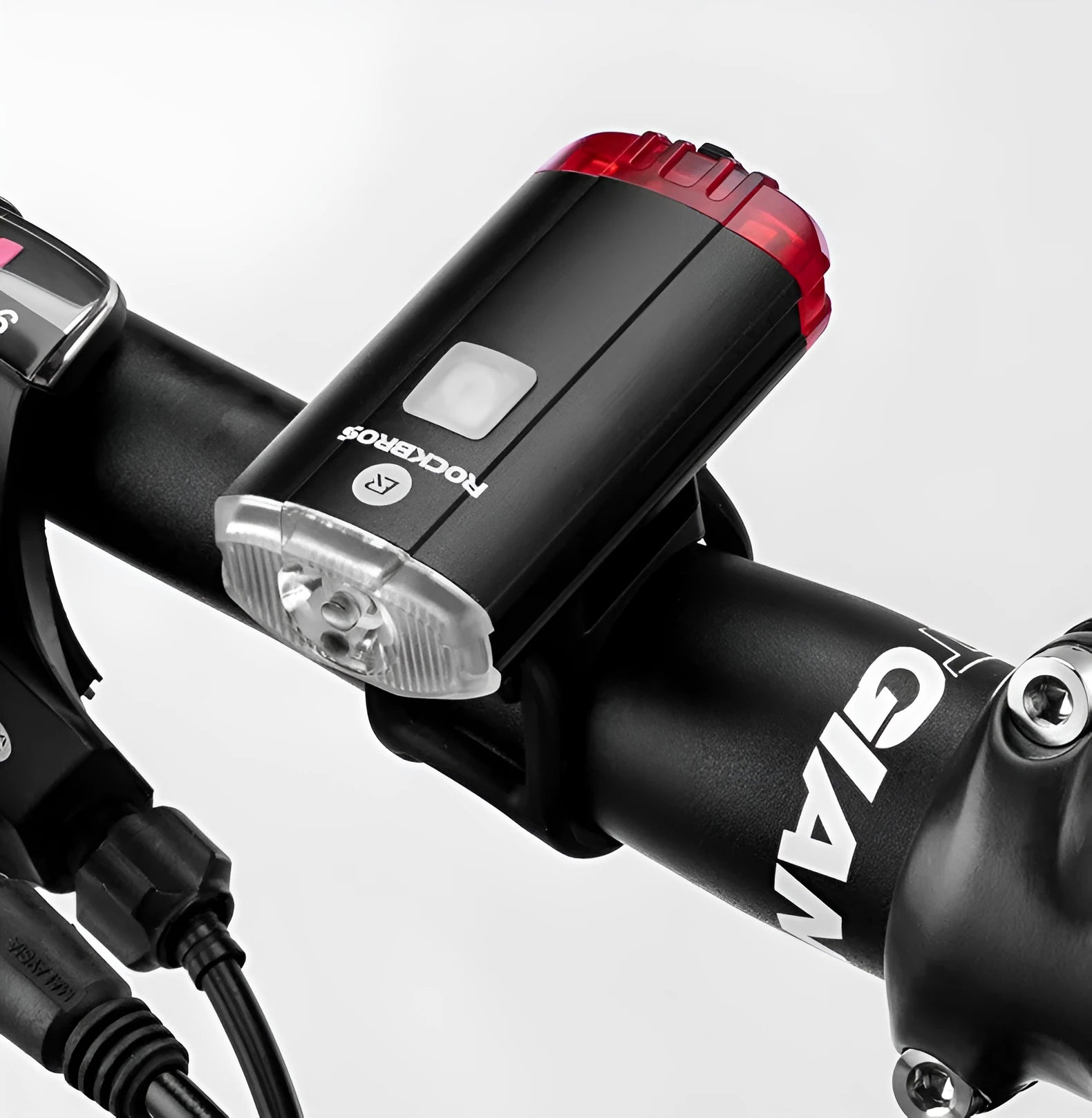 Black bicycle helmet light 100 lumens USB rechargeable with aluminium alloy shell