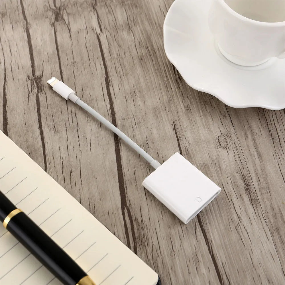 USB 2.0 SD card reader with 10 cm TPE+ABS cable in black colour on white background