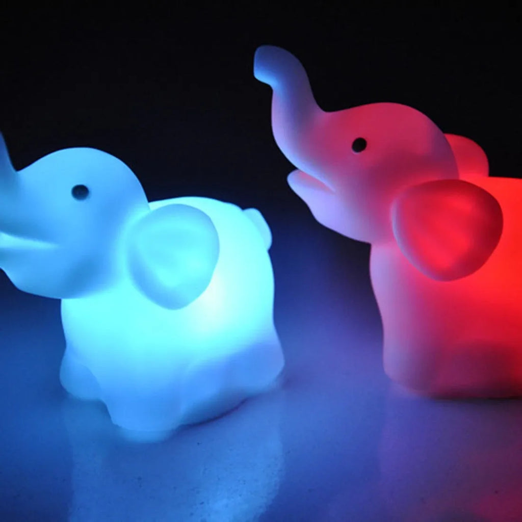 Elephant night light, vinyl, 8x8.8x4.5cm, battery operated, 7 colour slow flashing lamp