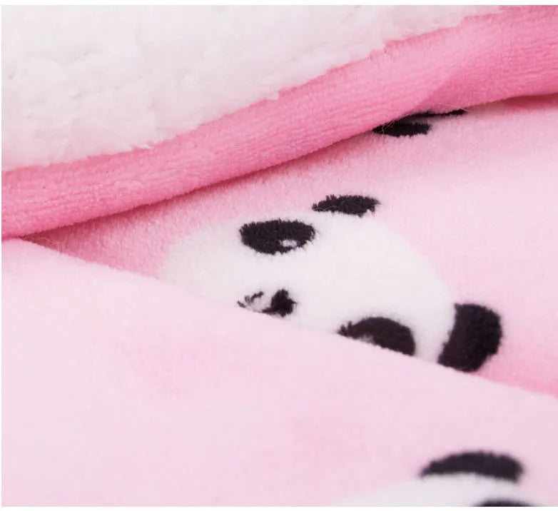 Four Seasons Universal Mat lamb cashmere flannel cartoon design available in navy blue as wool blanket and dog pad