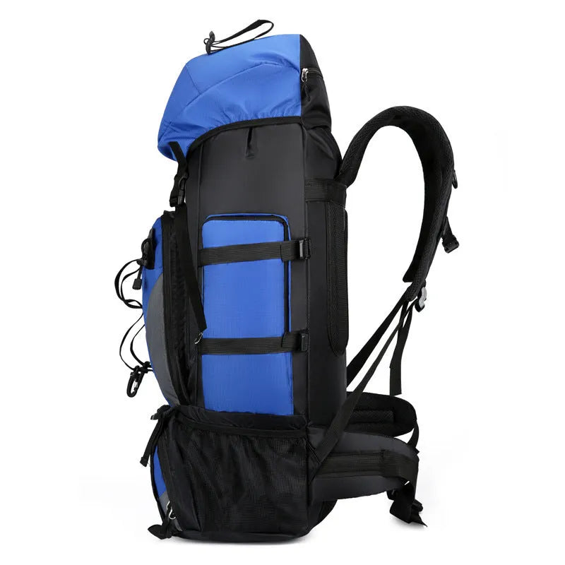 Men's outdoor hiking backpack in solid colour water-repellent nylon with adjustable straps