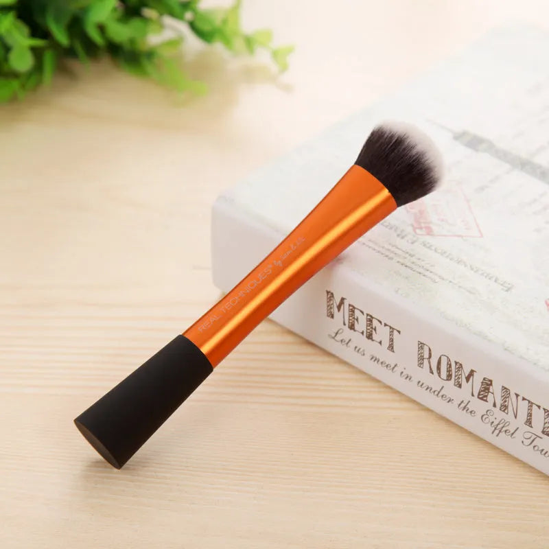 Makeup foundation brush with man-made fibre bristles and long handle, style A or B