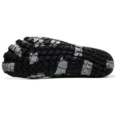 Unisex non-slip wading shoes with Lycra elastic upper and rubber sole in black, gray, green, and rose red