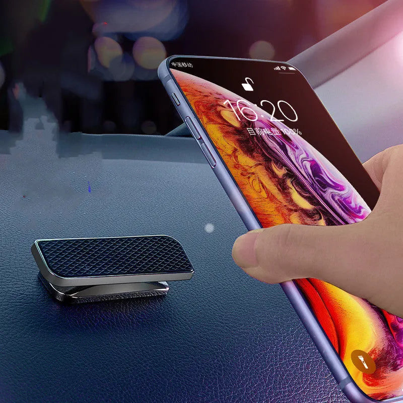 Aluminium alloy magnetic suction mobile phone car holder in silver with compact dimensions