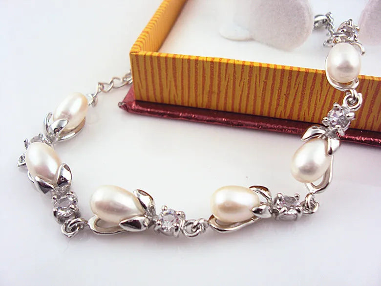 Freshwater pearl bracelet with Korean crown design for women, genuine pearl beads, pearl bracelet colour