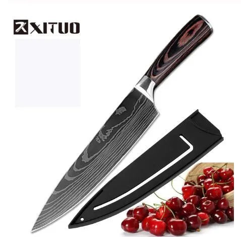 7Cr17 stainless steel kitchen knife with Damascus patterned 18 cm blade and coloured wood handle