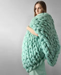 Nordic hand-woven acrylic blanket in white with plain pattern for spring and autumn