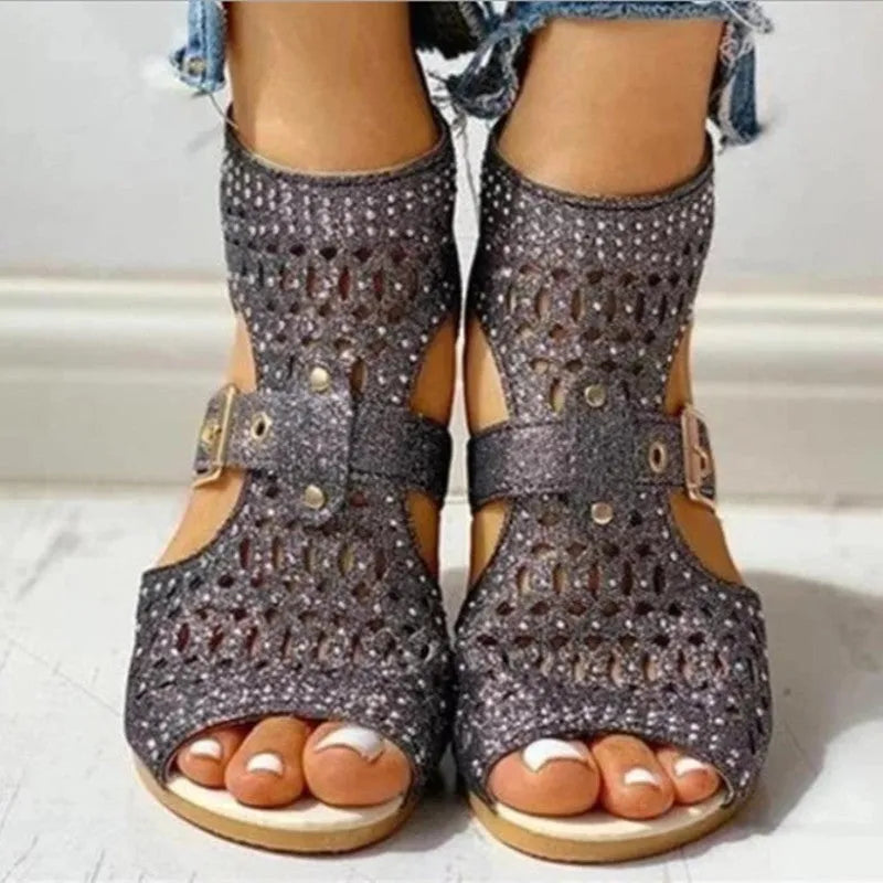 Women's beige flat sandals with wedge heel, back zipper, and fish mouth toe design