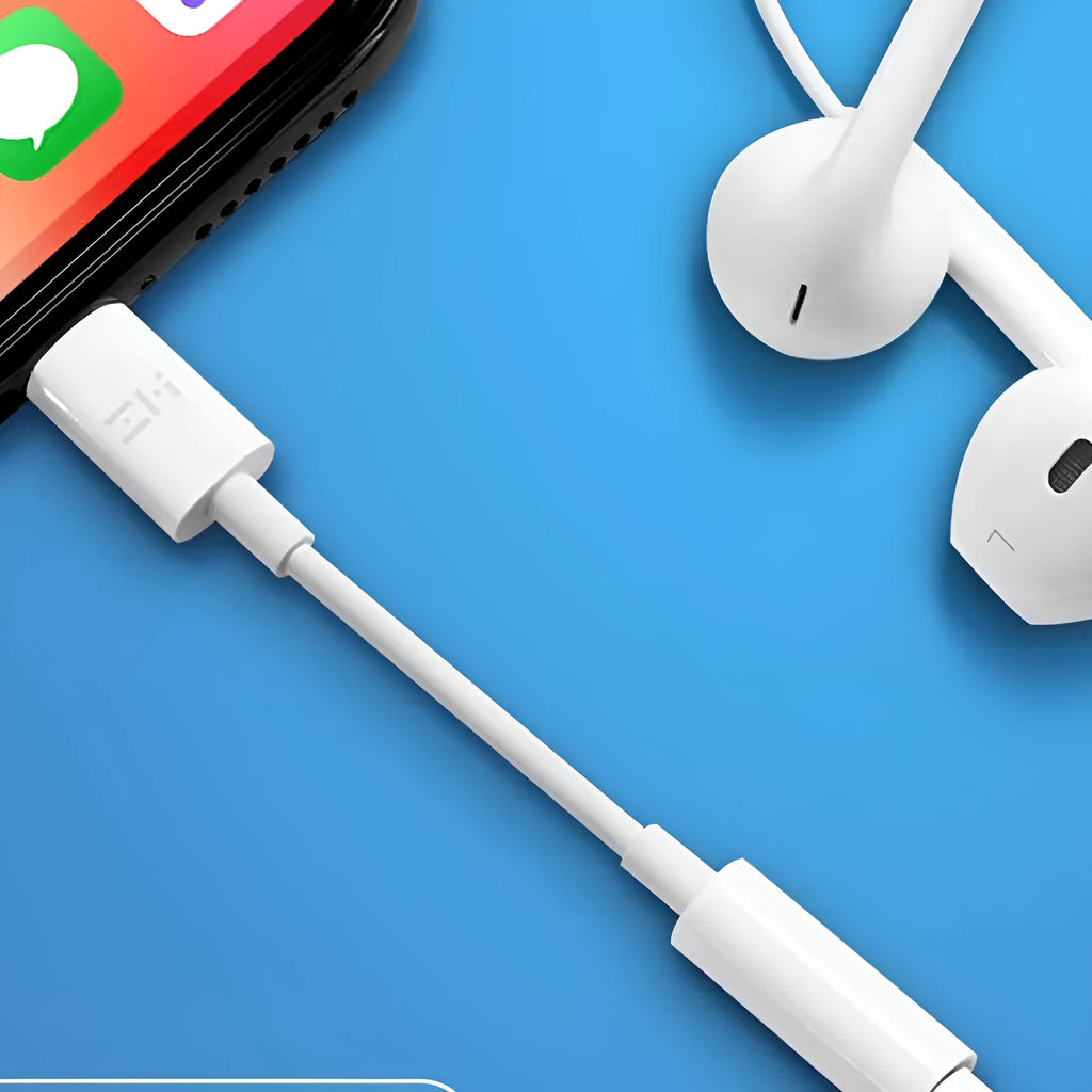 White Lightning to 3.5mm headphone adapter cable for iPhone compatibility
