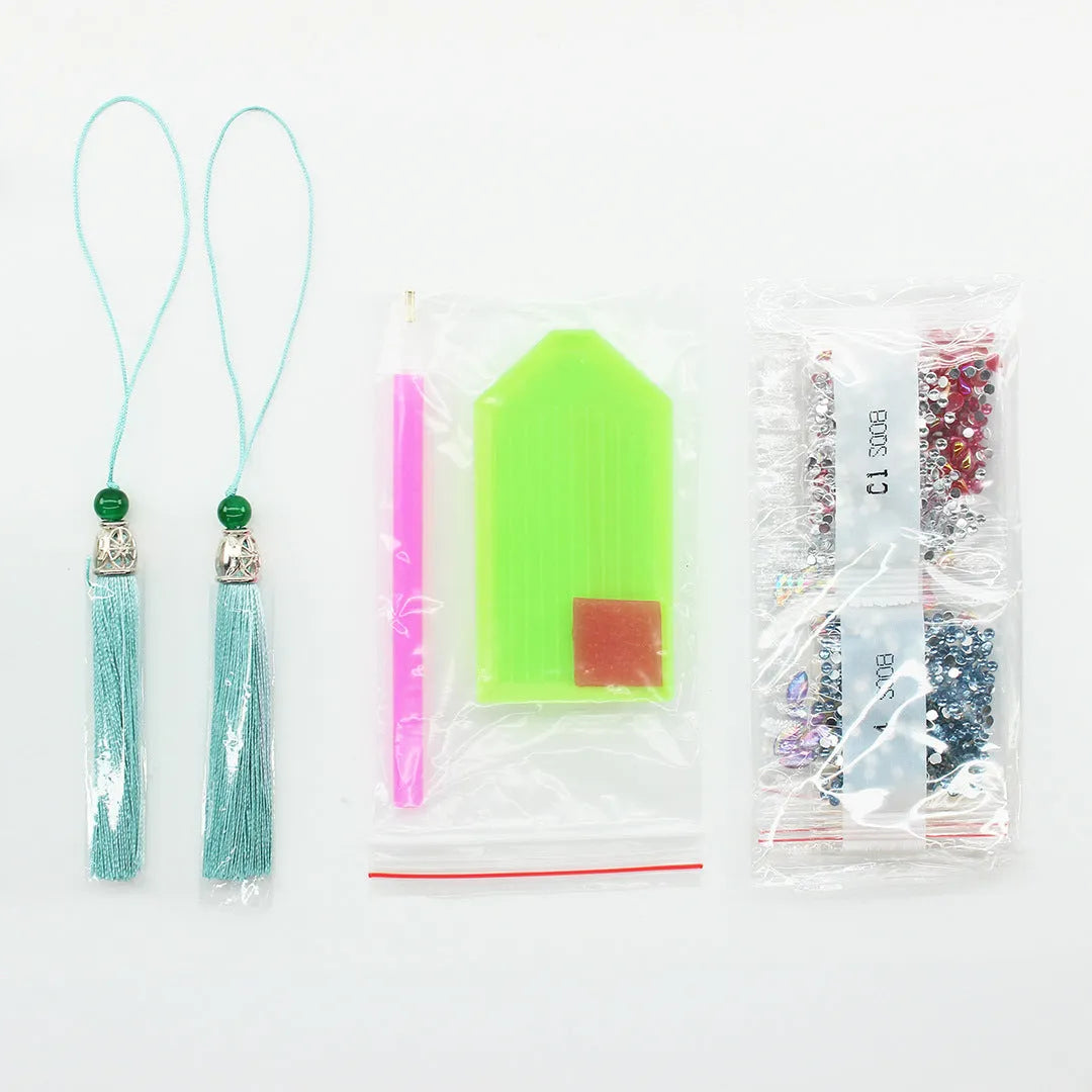 5D diamond painting DIY bookmark kit with pendant charm measuring 6x21cm