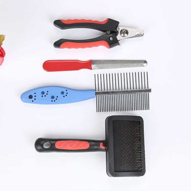 Four-piece cat and dog grooming set with double-sided long needle comb and nail clippers in alloy steel and plastic