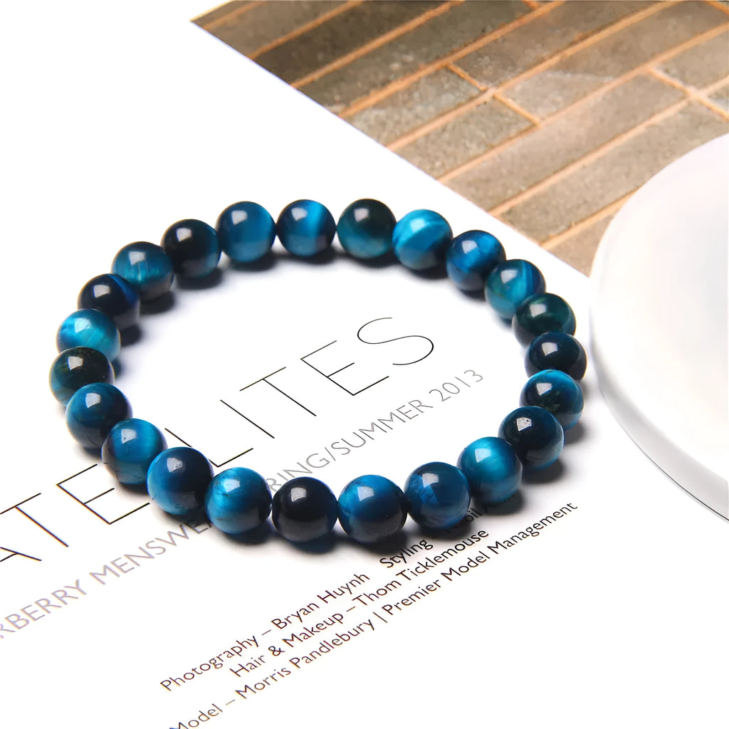 Royal blue tiger eye and lapis lazuli beaded bracelet, 8mm beads, 21cm single circle unisex design