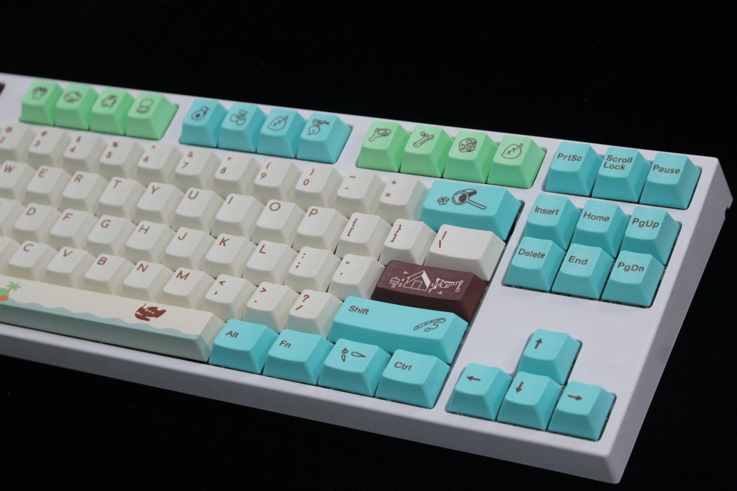 Animal Crossing themed PBT key cap set with thermal sublimation printed characters, standard configuration