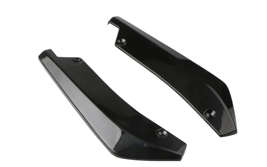 Universal car rear corner splitter in bright black or carbon fiber finish, ABS plastic rear bumper trim