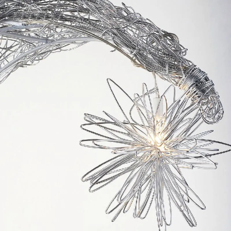 Aluminium wire star moon chandelier with adjustable height suspension and zinc alloy details