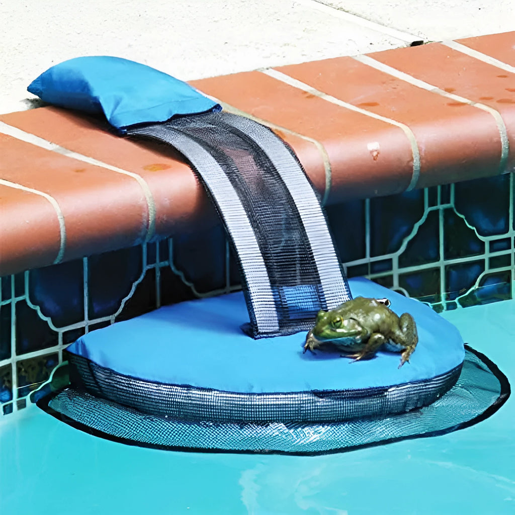 Blue polyester fibre swimming pool small animal rescue net for frogs and birds