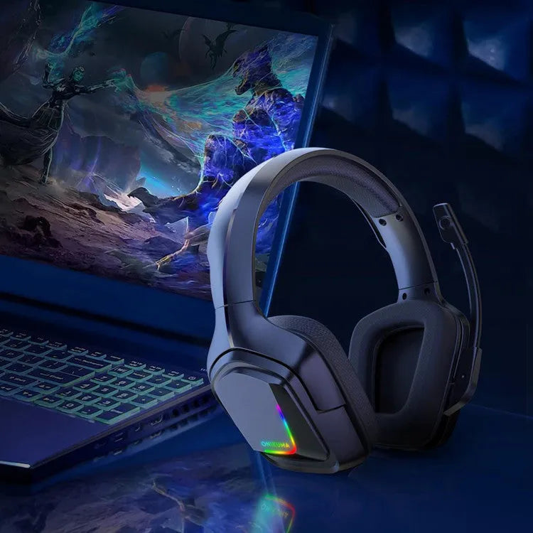 Wired over-ear gaming headset with microphone, 3.5mm plug, 2m braided cable, Black and Camouflage White options