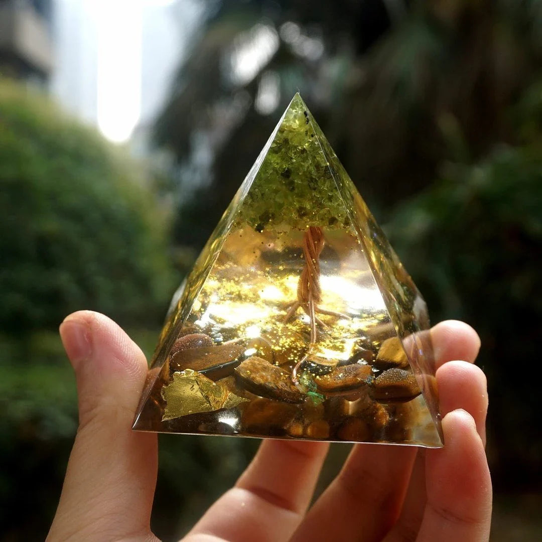 Premium Tiger's Eye Orgonite Pyramid with Amethyst, Calming Meditation Accessory for Balancing Energy and Purifying Space