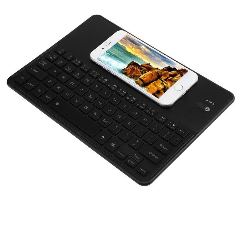 Black wireless Bluetooth 3.0 keyboard with QI charging pad, 7 backlight colours, slim aluminium design, 550mAh battery