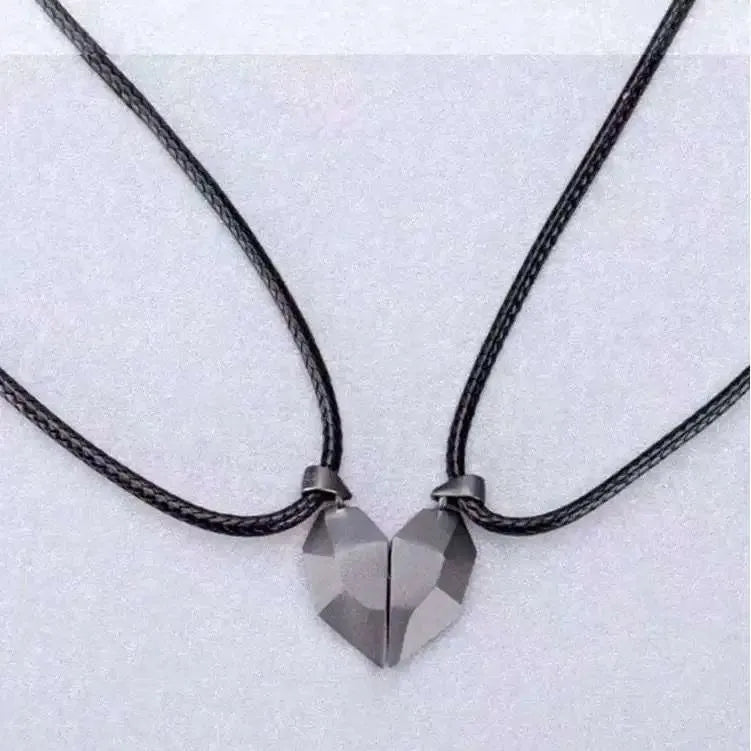 Couple necklace with alloy heart pendant, unisex, 60cm chain, black or silver colour