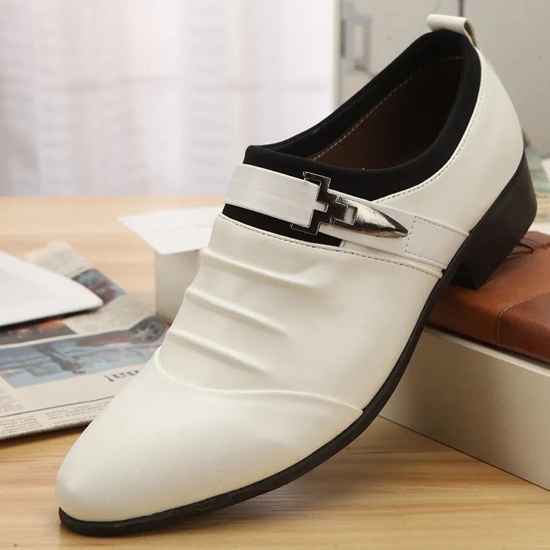Men's pointed wedding shoes in black with low heel, PU upper, and car suture detailing