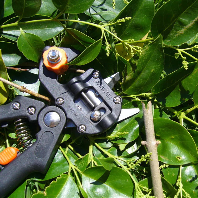 Handheld grafting scissors with black ABS handle, super hard high carbon steel blade, 5-12mm capacity