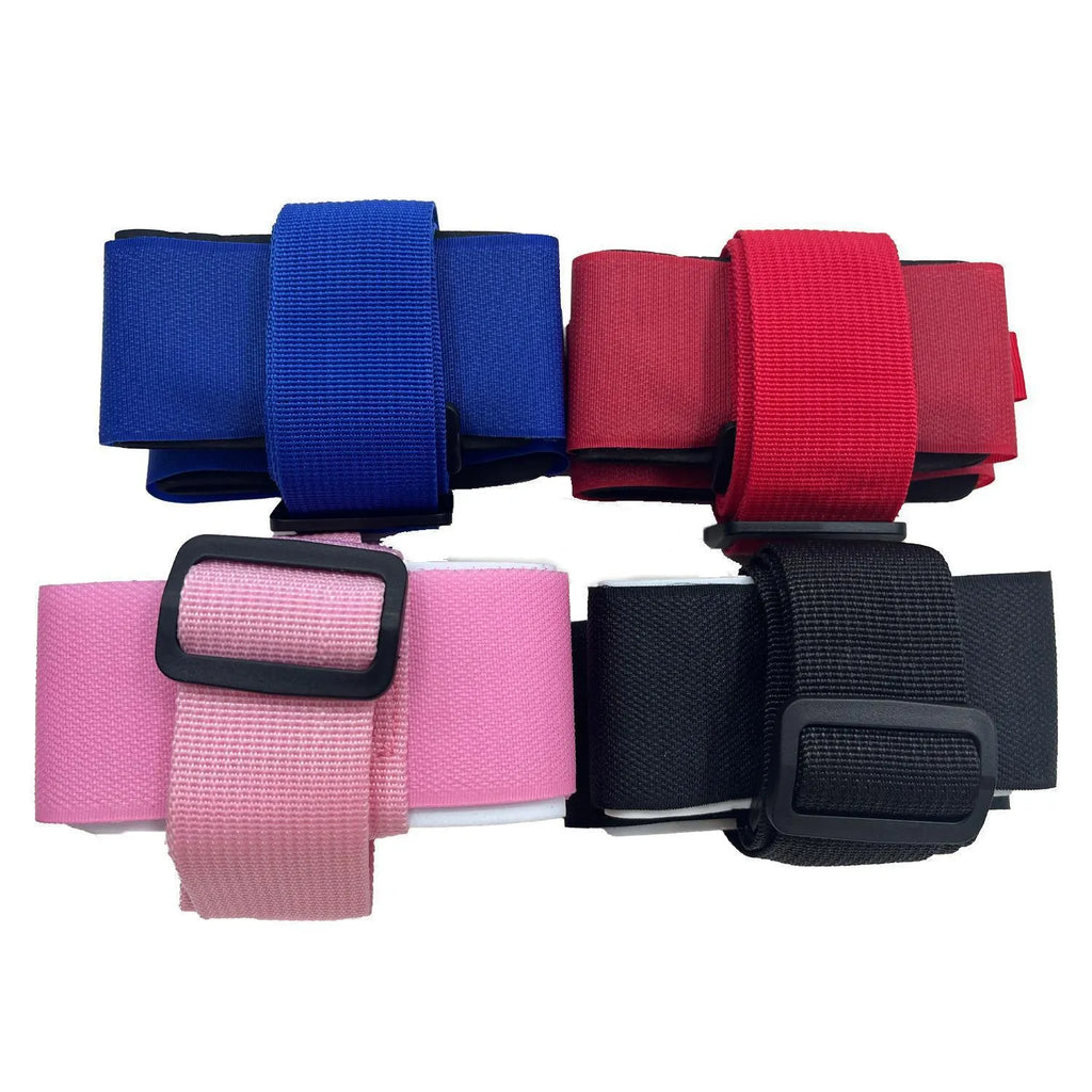 Adjustable shoulder strap for skiing bandage with hook and loop fastening in black, blue, pink or red