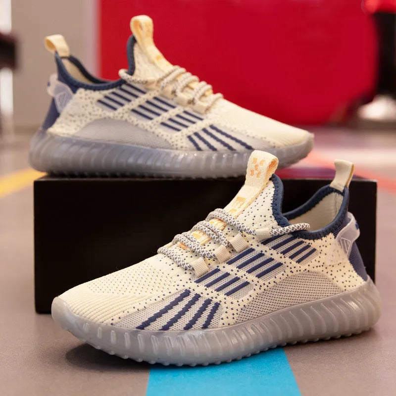 Men's white breathable sports shoes with mesh lining and a platform sole on a neutral background.